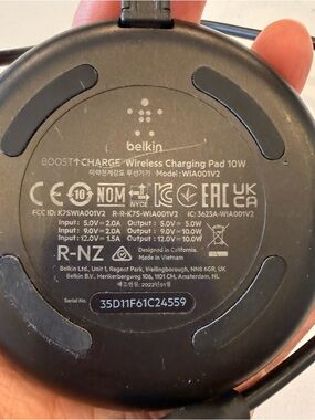 belkin Black Wireless Charging Pad with Non-Slip Pads